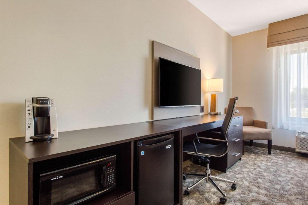 Sleep Inn & Suites Middletown - Goshen - Queen Room With Two Queen Beds - Non-Smoking