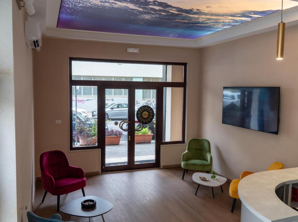 THE SUN HOTEL BOUTIQUE NAPOLI - Resim 14