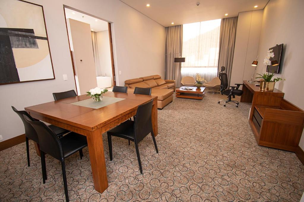 Posezení v ubytování DoubleTree by Hilton Bogota Parque 93