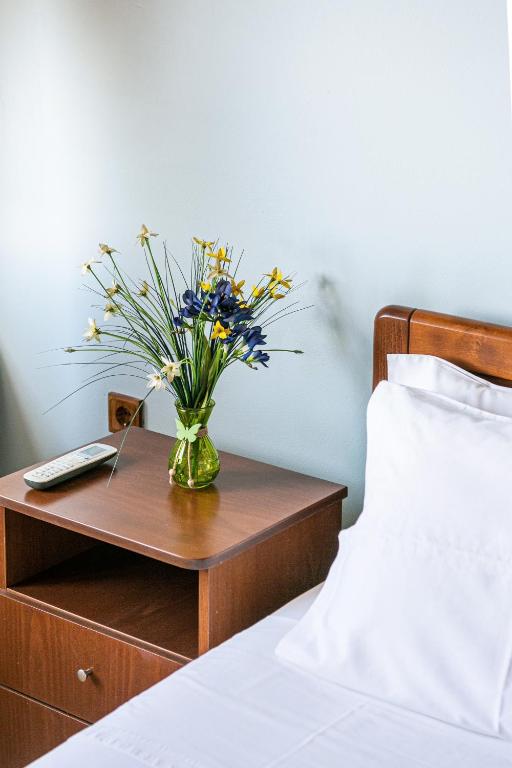 Кровать или кровати в номере Romeo Seaside Luxury Suite