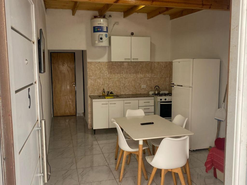 Kuchyň nebo kuchyňský kout v ubytování Departamento entero en Buenos Aires