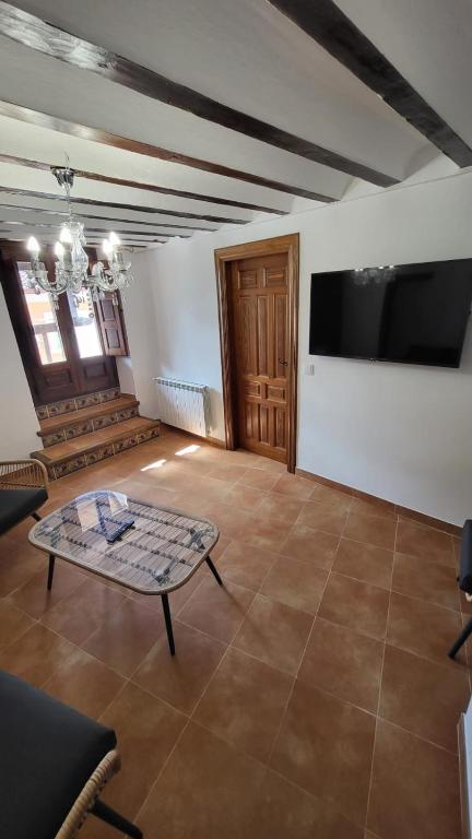 La Casona de Roser - Tweepersoonskamer Met Balkon