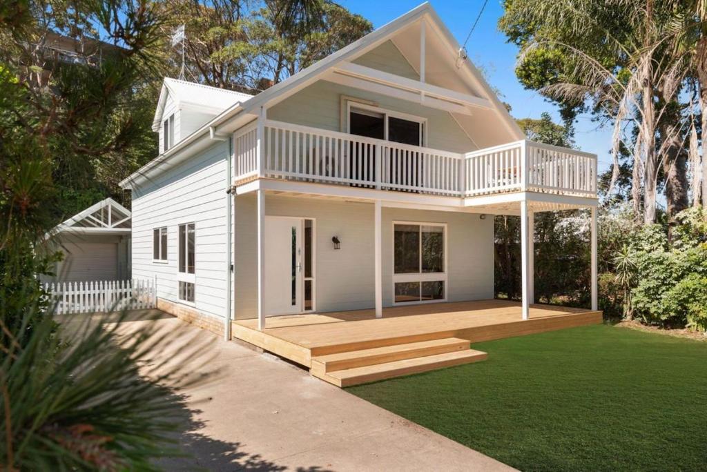 Το κτήριο όπου στεγάζεται  η παραθεριστική κατοικία