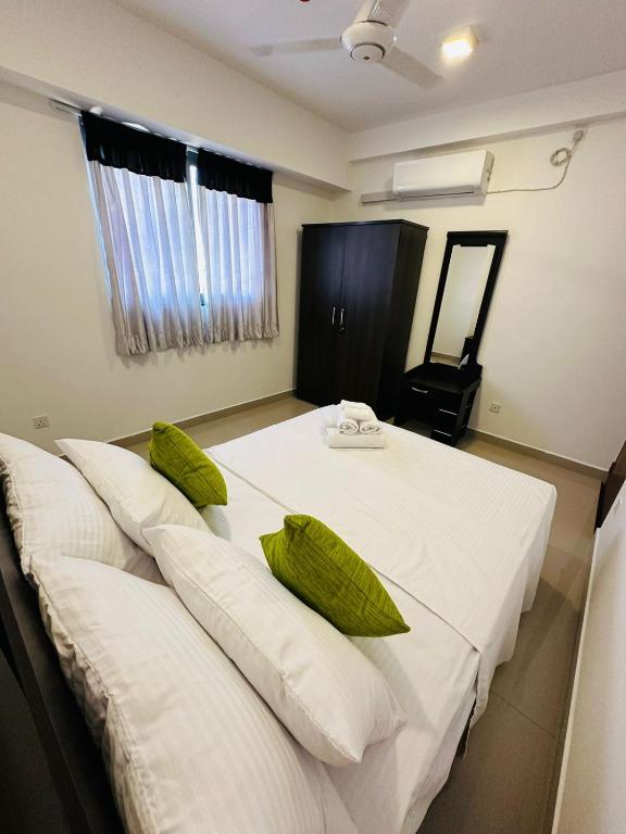 Postel nebo postele na pokoji v ubytování Lovish luxury villa