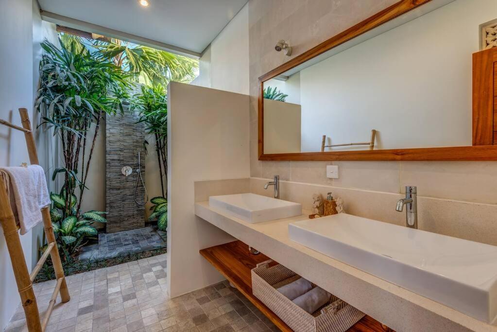 Echo Beach Villa and Apartment - 8