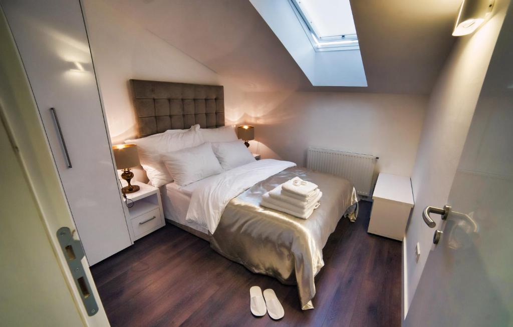 Postel nebo postele na pokoji v ubytování CASA V BENCUN Luxury Apartments