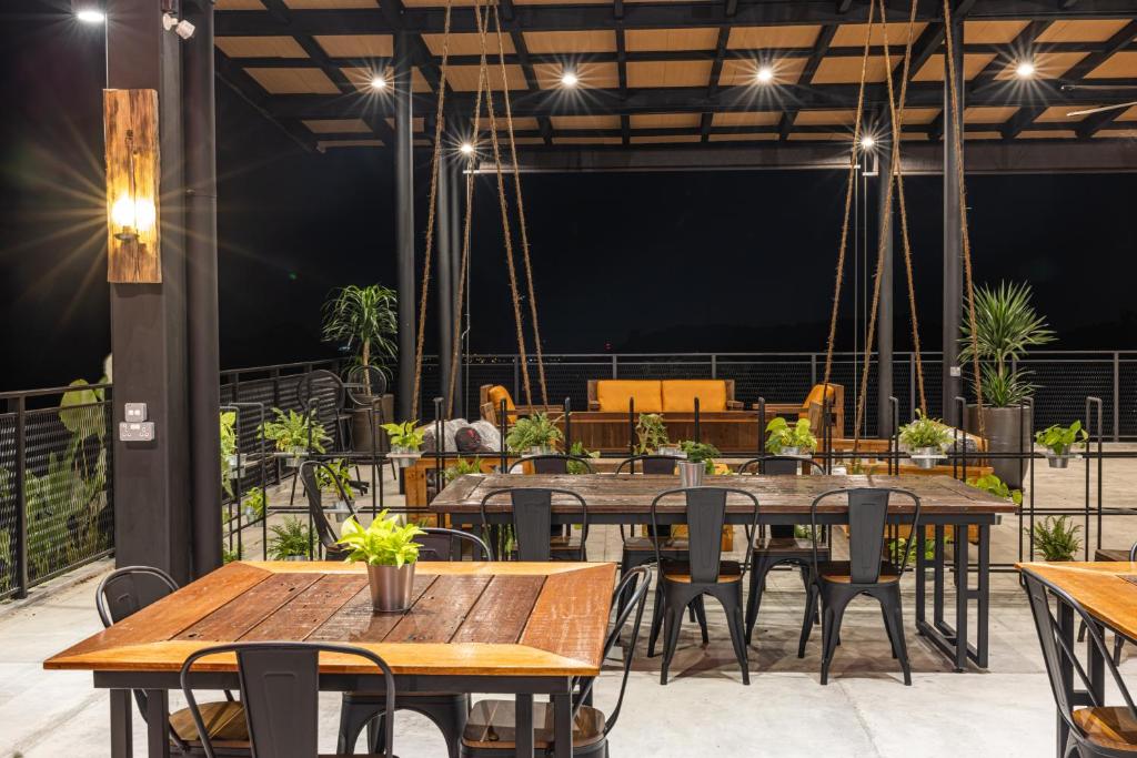 Restaurace v ubytování Sebayu Retreat Gopeng