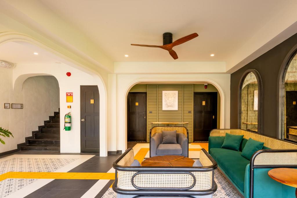 Shamrock Chiangmai Hotel-Adult Only - 8