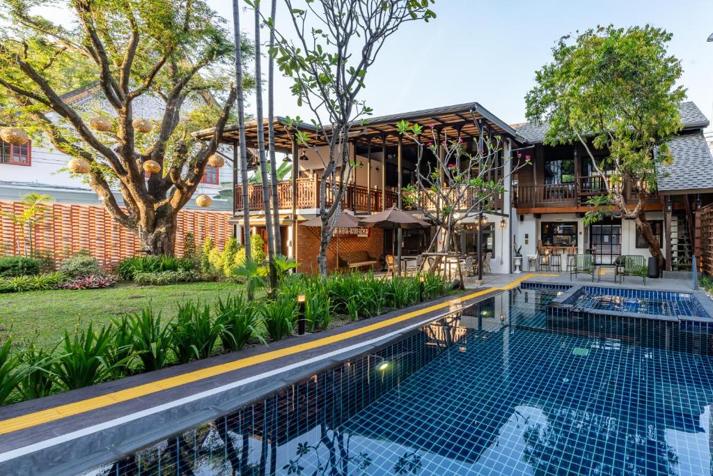 Shamrock Chiangmai Hotel-Adult Only - 14