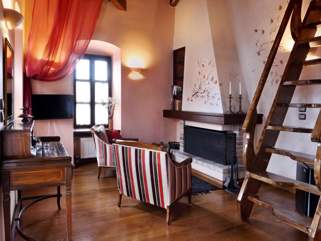 Lousiou Nymphes escape suites - Deluxe Vierpersoonskamer