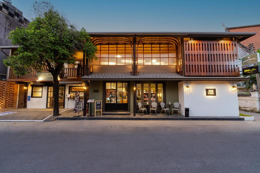 Shamrock Chiangmai Hotel-Adult Only - 18