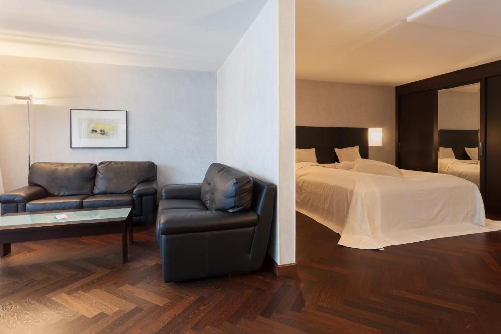 Postel nebo postele na pokoji v ubytování Sauerland Stern Hotel