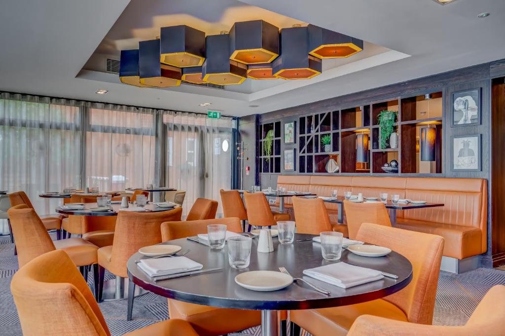 DoubleTree by Hilton London Ealing - 
