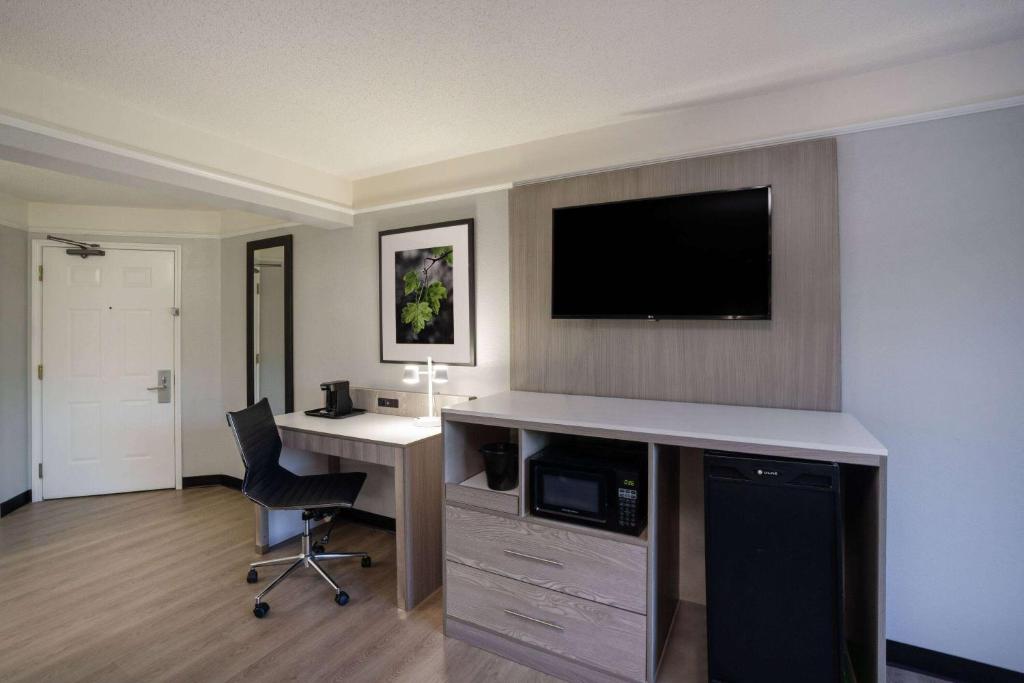 La Quinta by Wyndham Birmingham Hoover - King Room - Niet -roken