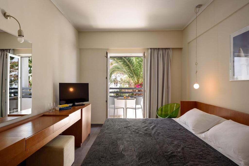 Afroditi Venus Beach Resort - 