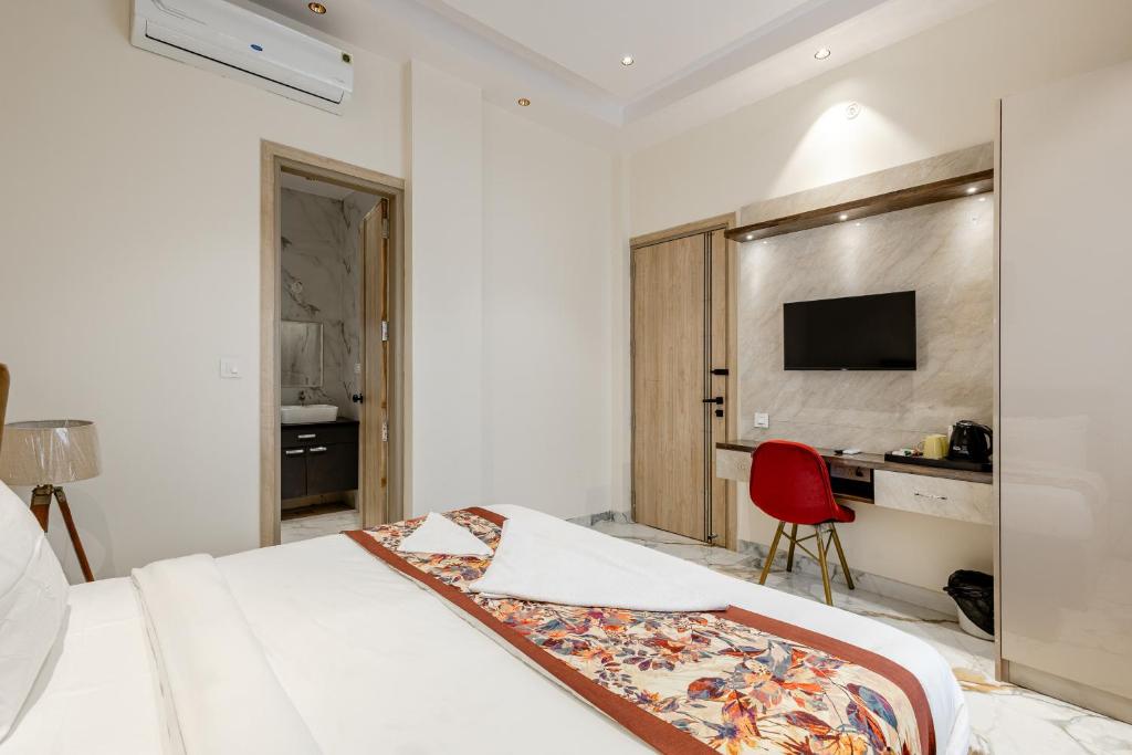 TV a/nebo společenská místnost v ubytování Lime Tree B&B Pari Chowk