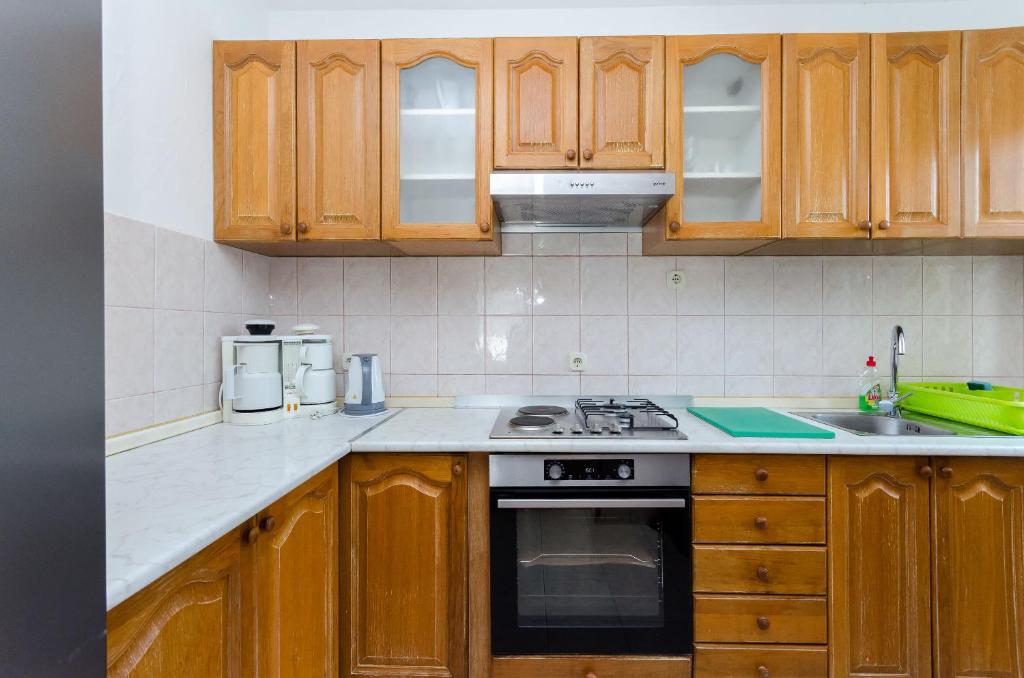 Кухня или мини-кухня в Apartments Zdenka
