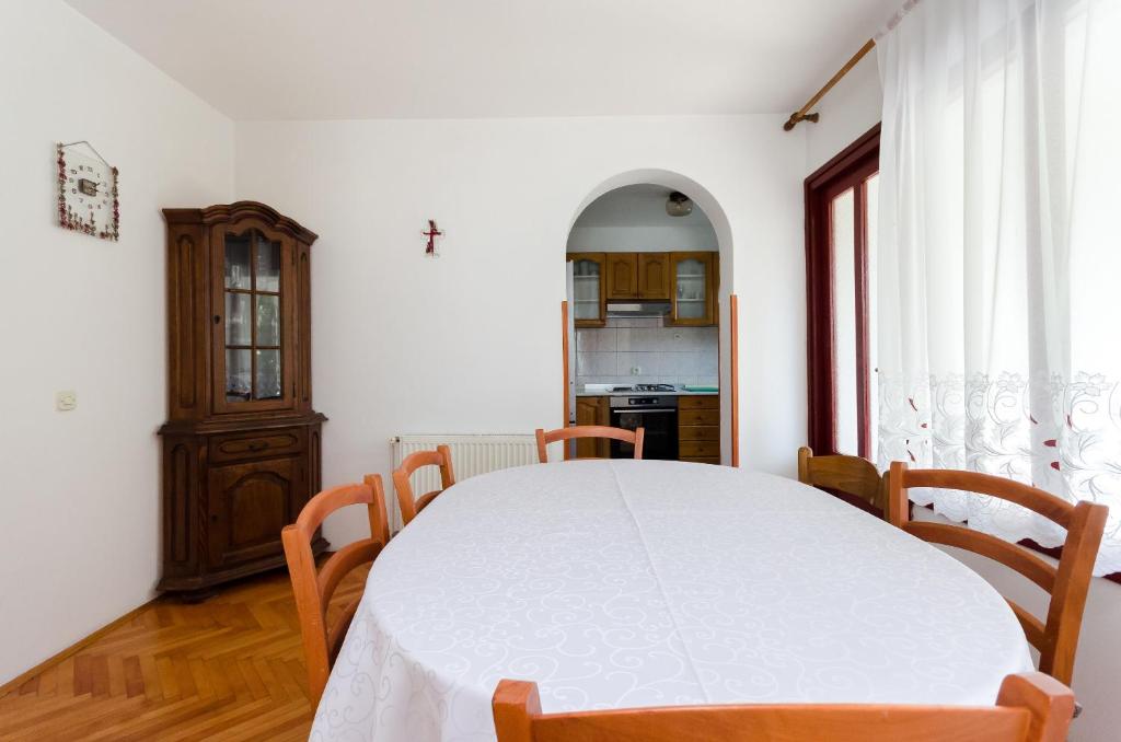 Фотография из галереи Apartments Zdenka в Лопаре