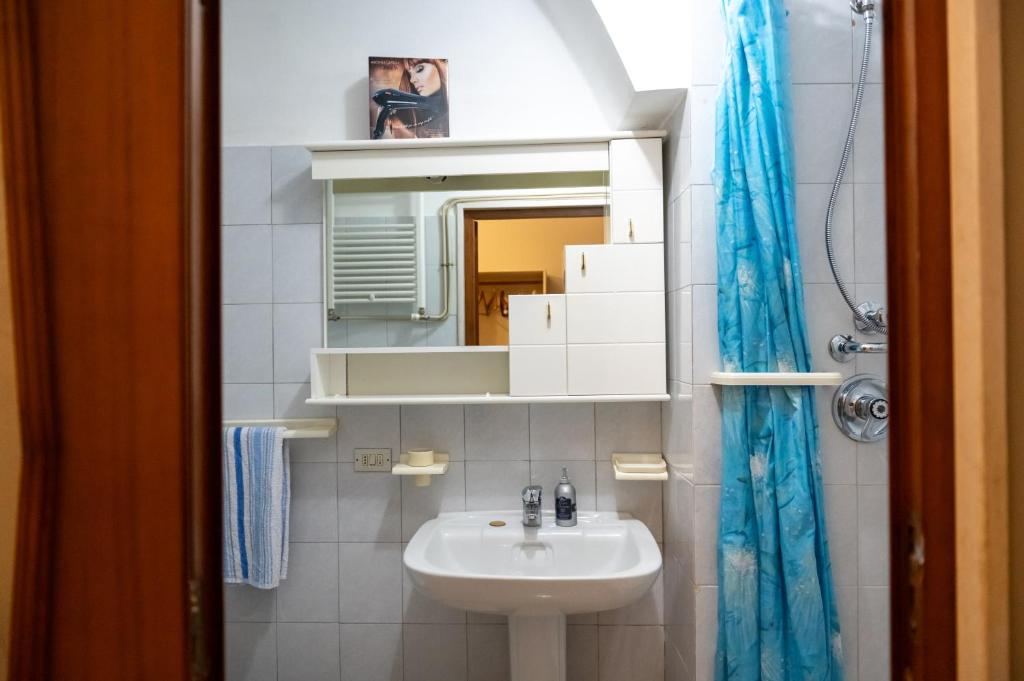 Koupelna v ubytování Casa Luca - Siti storici e ottima cucina locale