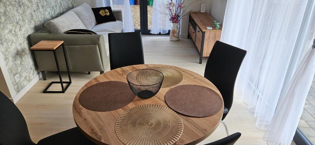 Apartamenty w Sercu Sosnówki - One-Bedroom Apartment