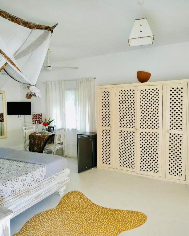 WHITE Nyumba - Double Room With Terrace