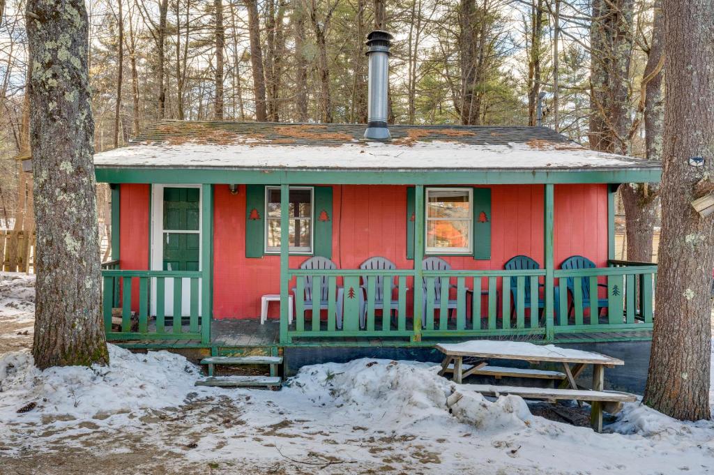 PetFriendly Laconia Cabin with Fireplace and Deck!, Laconia Updated