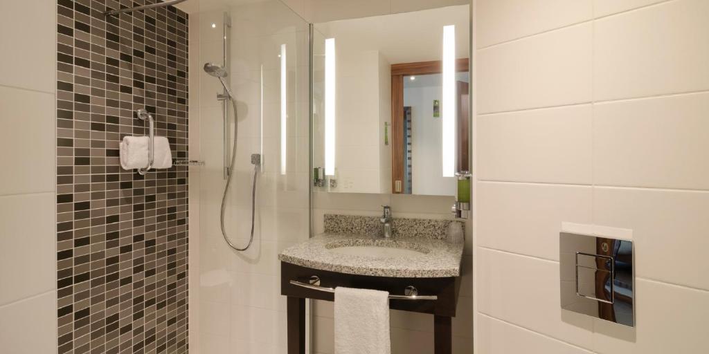 Hampton By Hilton Munich City West - Resim 31