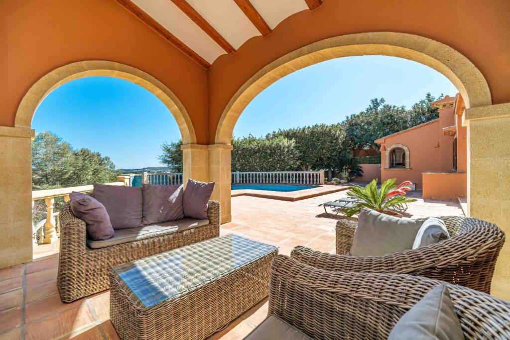 Bazén v ubytování Villa Tosca Javea by Rock Rentals nebo v jeho okolí