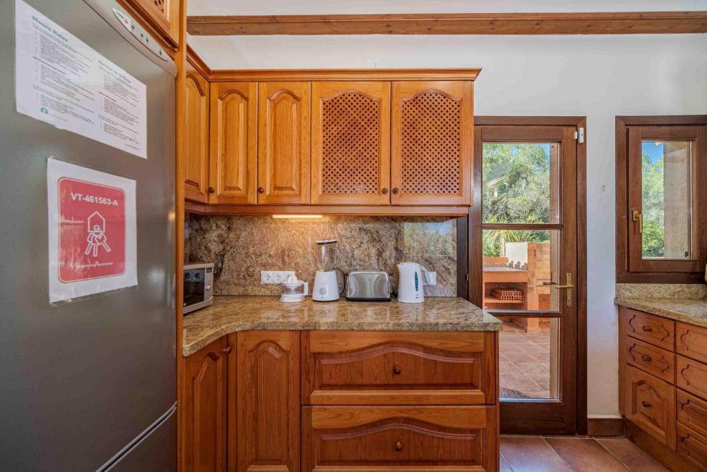 Kuchyň nebo kuchyňský kout v ubytování Villa Tosca Javea by Rock Rentals
