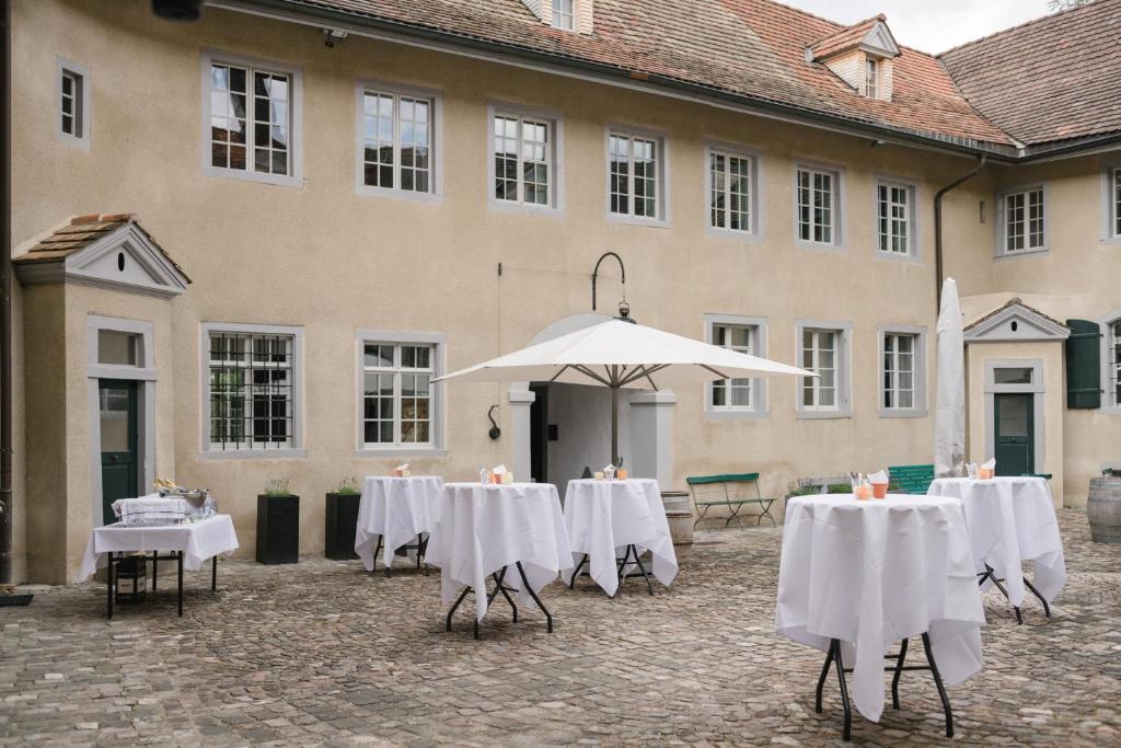 Restaurace v ubytování Hotel Greuterhof Islikon