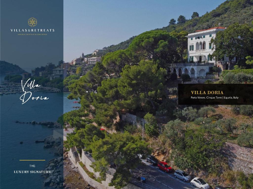 uma colagem de duas fotos de uma casa numa colina em Villa Doria 16Pax Waterfront by VILLASRETREATS em Portovenere