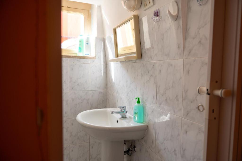 Koupelna v ubytování Casa Lucia - Siti storici e Saline Naturali - Pet Friendly