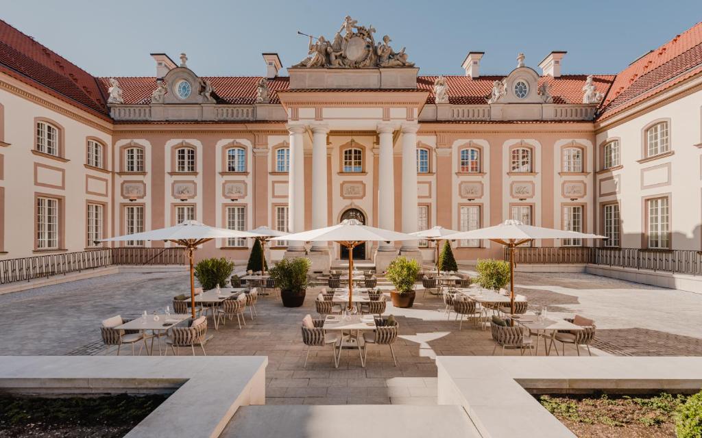 Budova, v ktorej sa hotel nachádza