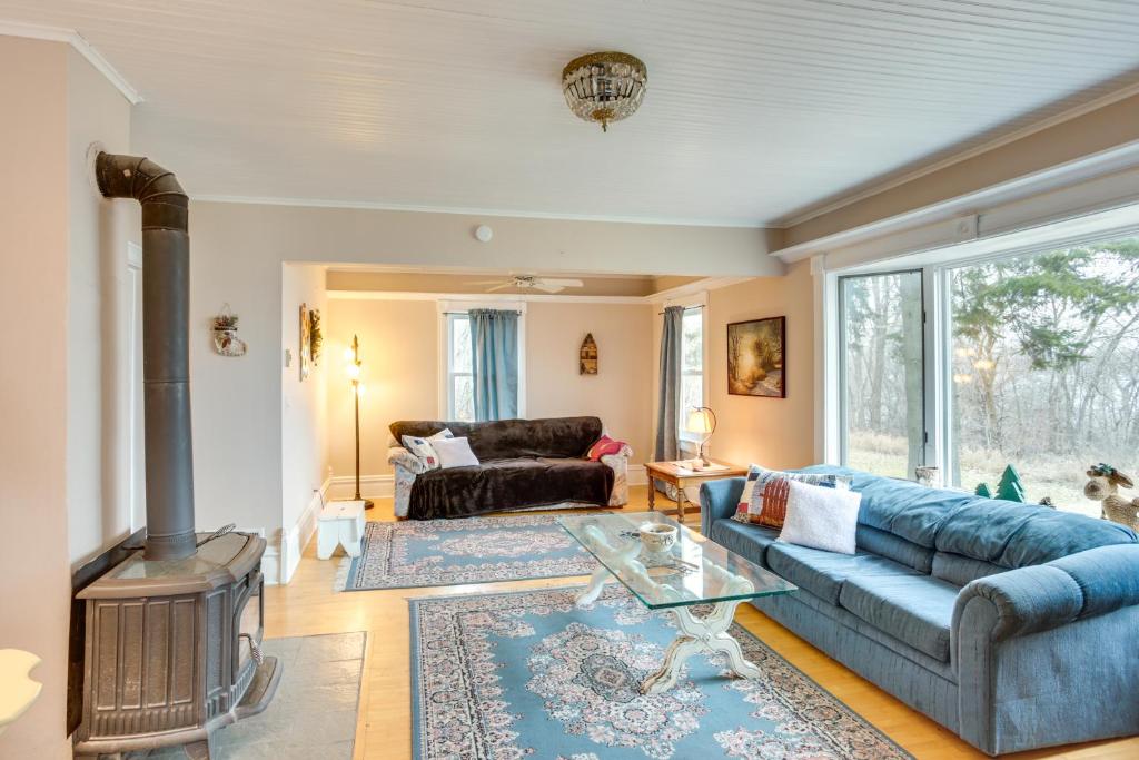 Countryside Retreat on Cokato Lake with Indoor Sauna, Cokato (updated