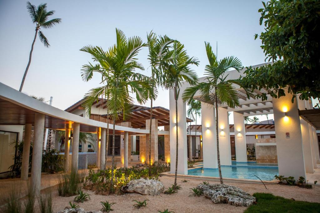 Bazén v ubytování Vista Sol Punta Cana Beach Resort & Spa - All Inclusive nebo v jeho okolí