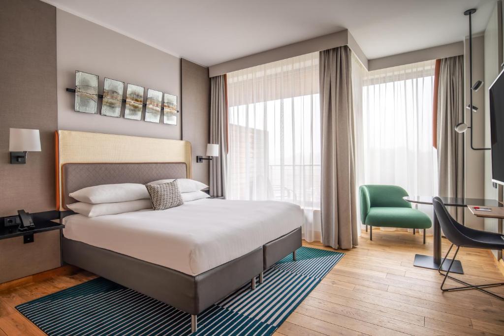 Postel nebo postele na pokoji v ubytování Sopot Marriott Resort & Spa