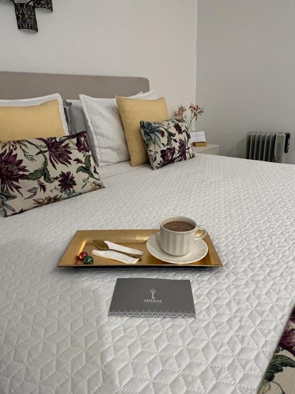 Postel nebo postele na pokoji v ubytování Adamas House Hotel Boutique