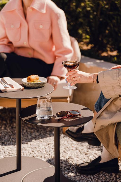 Hotel Verte, Warsaw, Autograph Collection - Resim 21