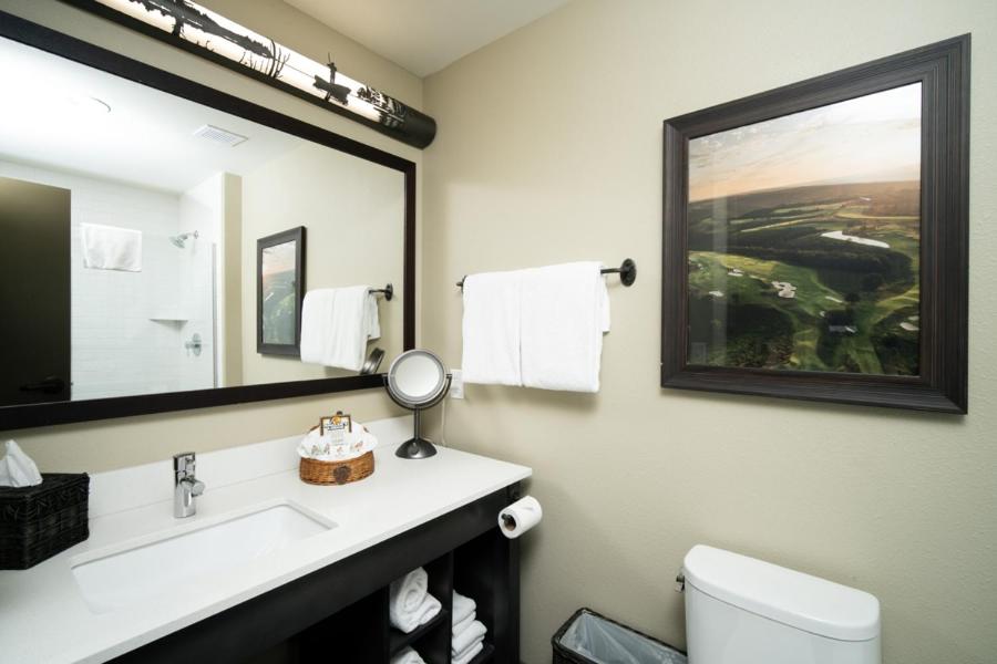 Bass Pro Shops Angler's Lodge - Standaard King Room