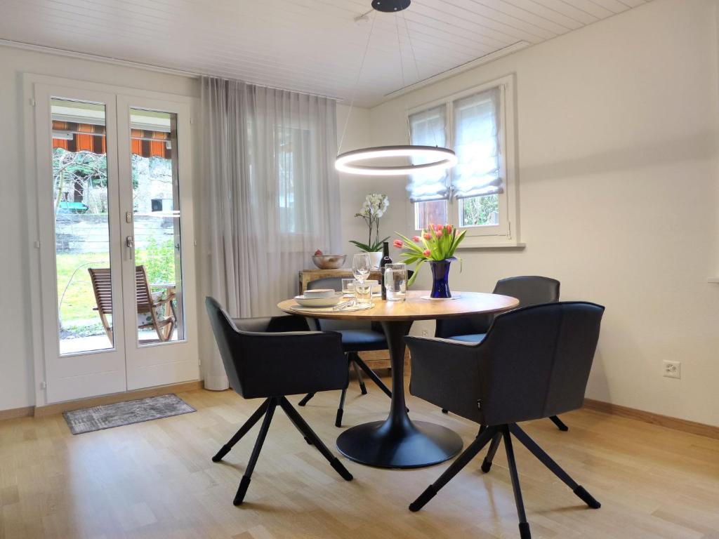 Posezení v ubytování Apartment Beatrice Garden by Interhome