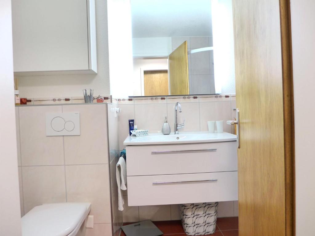 Koupelna v ubytování Apartment Beatrice Garden by Interhome