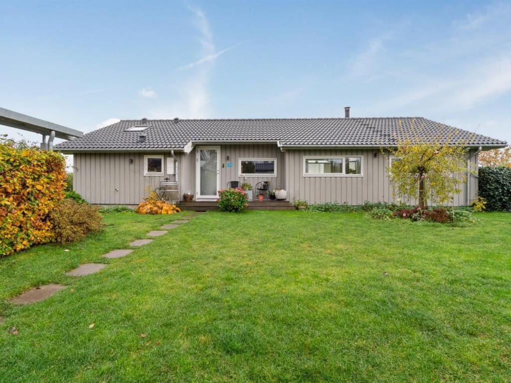 Holiday Home Elja - 400m to the inlet in Sealand by Interhome - Housity