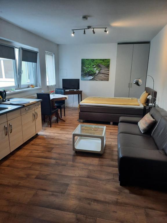 City Apartments Magdeburg - Camera Gemella Standard Con Divano