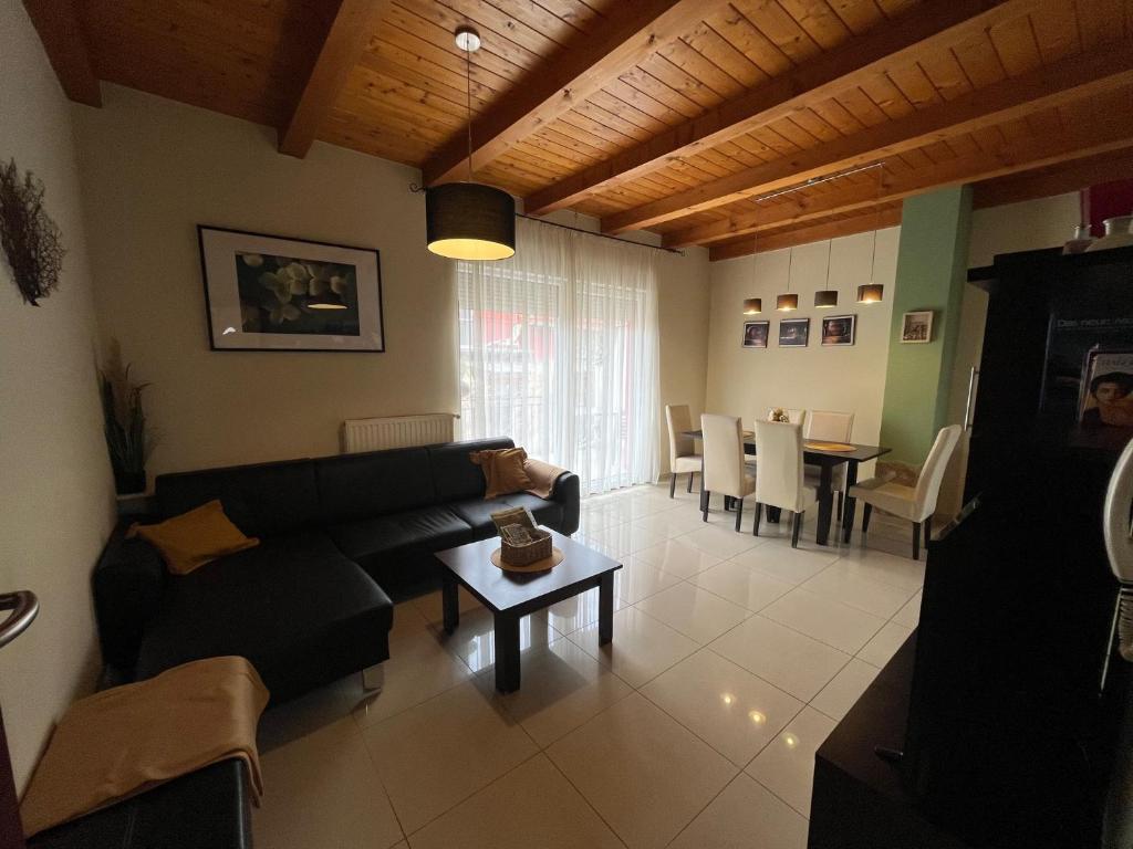 House Hévíz - Two-Bedroom House