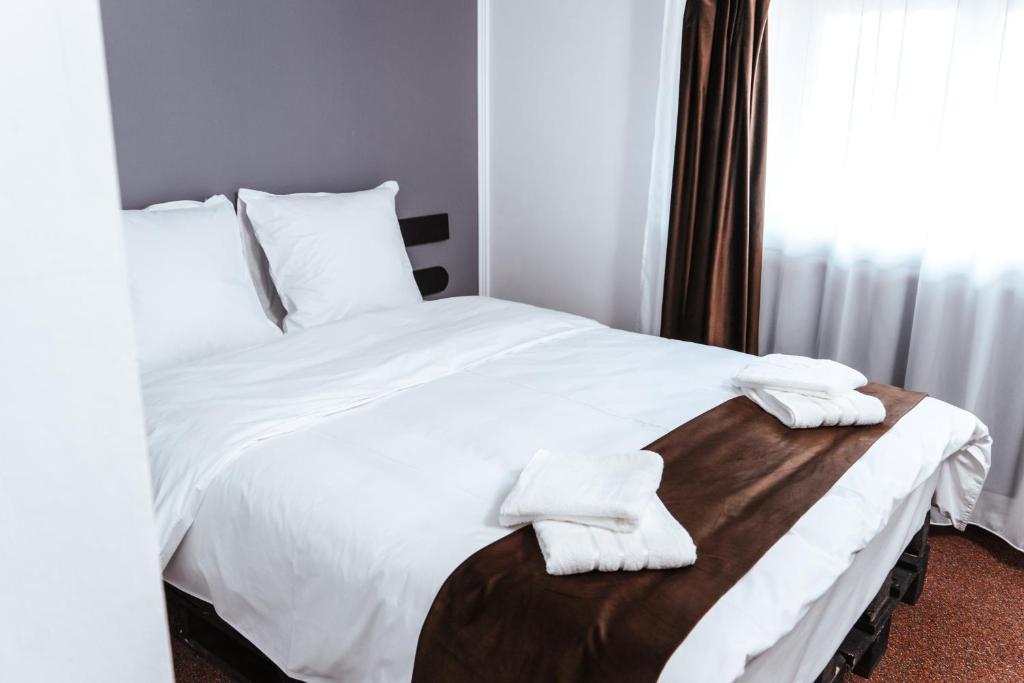 Casa Rosu - Resim 33