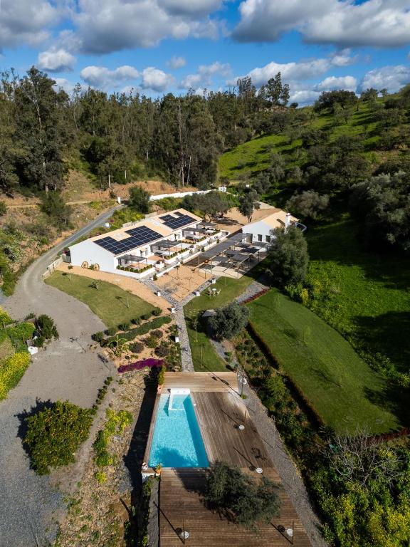 Bazén v ubytování Apartamentos, Finca Contrabando Sanlucar del Guadiana, Huelva nebo v jeho okolí