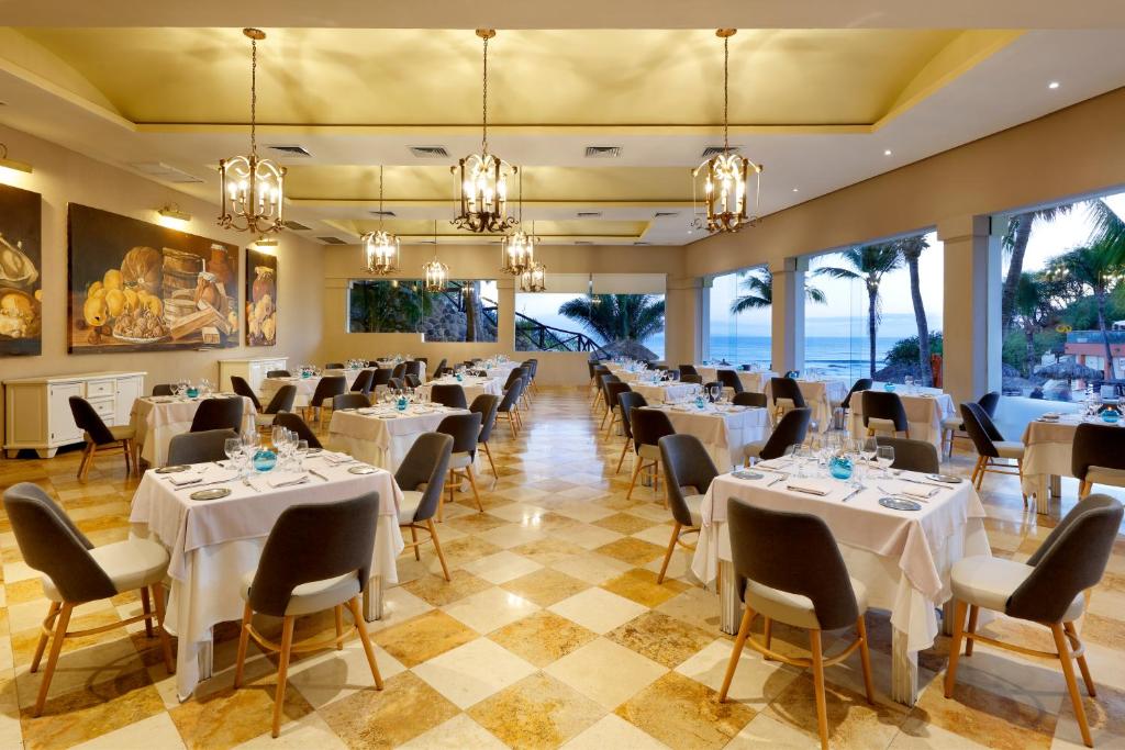 Restaurace v ubytování Grand Palladium Vallarta Resort & Spa - All Inclusive