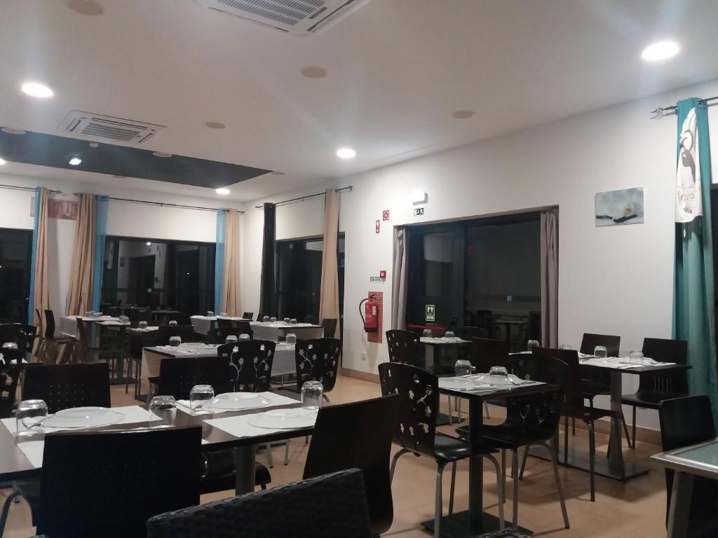 Restaurace v ubytování LPA PEREIRA Hotel restaurante