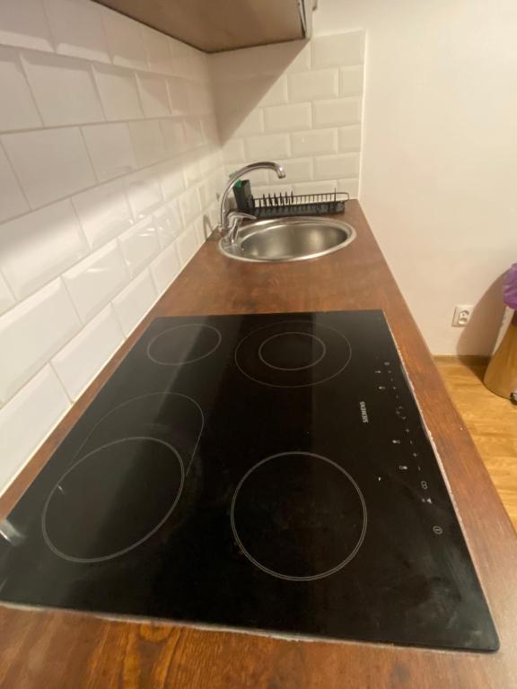 Kuchyňa alebo kuchynka v ubytovaní Feel like at home