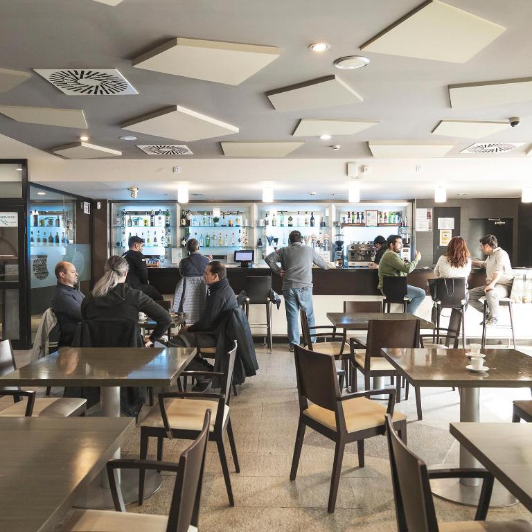 Hotel & Spa Real Ciudad De Zaragoza - Resim 5